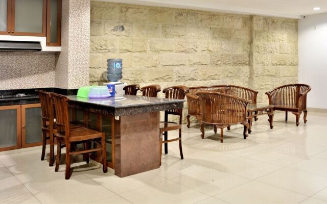 ZEN Rooms Basic near Cilandak Town Square