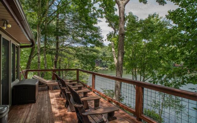 Lakeside Rays in Brevard