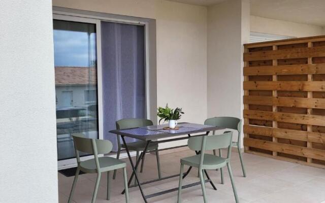 Residence Marina di Bravone - appartement 6 personnes RDC N107
