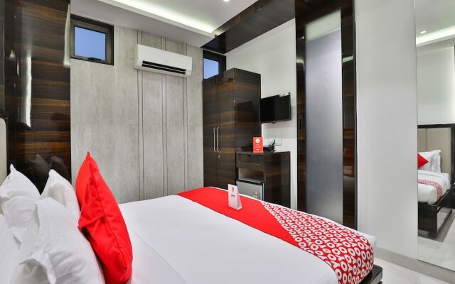 OYO 15635 Elite Rooms & Banquet