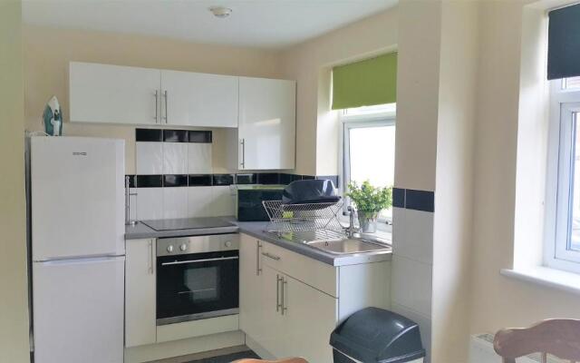 Swindon Old Town Duplex - Entercloud9sa