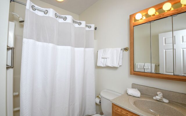 Clear View 4 Bedroom House