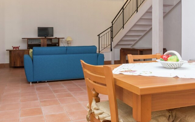 Luxurious Holiday Home With Swimming Pool In Syracuse Italy
