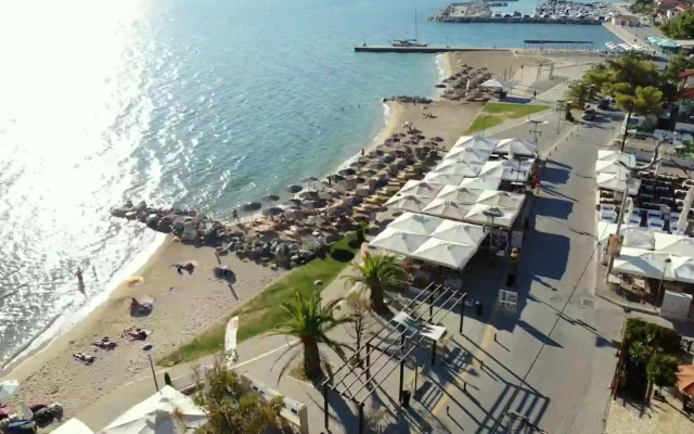 Finikas Garden Beach Resort Nikiti