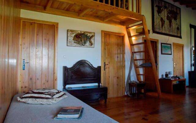 Caldeira Guesthouse