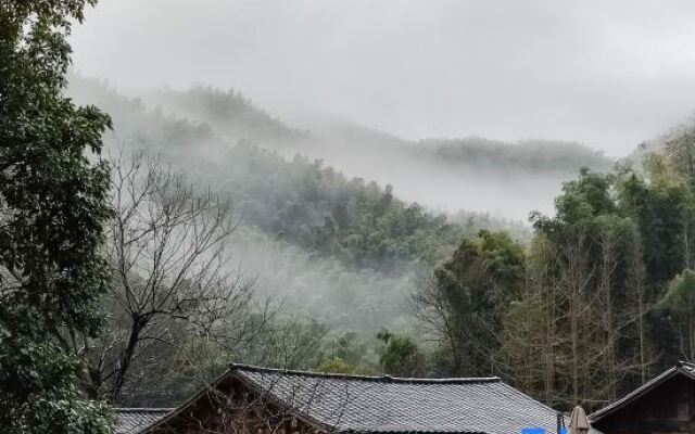Nanchang Meiling Mountain and Mountain House Homestay