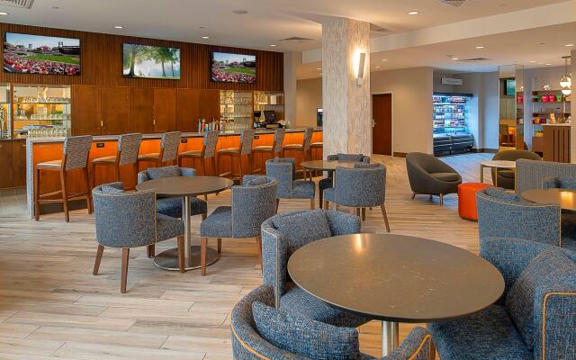 Crowne Plaza St. Louis Airport by IHG