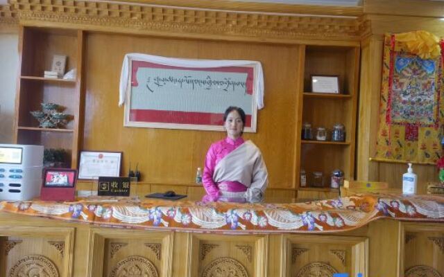 Ruoergi Yucang Haro Homestay