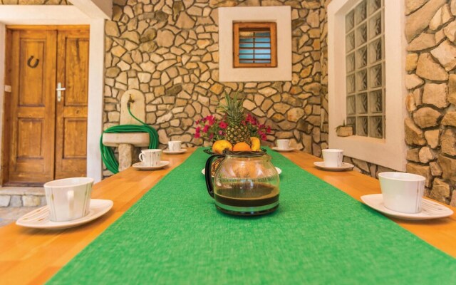 Stunning Home in Vir With 3 Bedrooms and Wifi