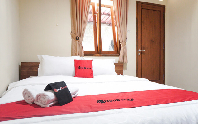 RedDoorz Syariah near Exit Tol Madyopuro