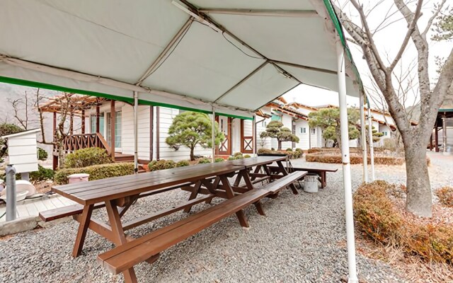 Yangsan Solmaru Pension
