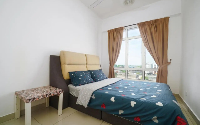 Lovely 2Br Majestic Condo 6 Pax Pool View