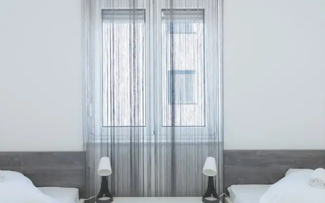 Meridian Pool Residences