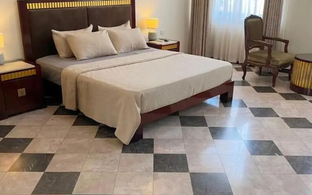 Peach View Hotel and Apartments.