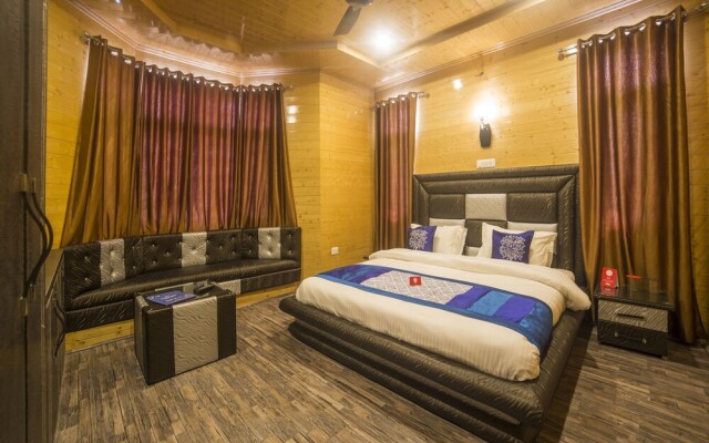 OYO 5582 Master Residency