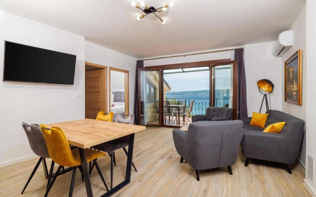 Beach Apartments Center