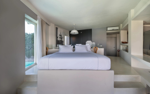 West East Suites
