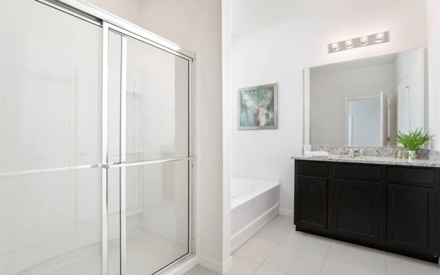 5BR Pool Home w Gameroom