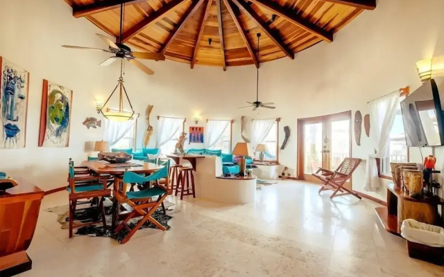 Indigo Belize 2c 3 Bedroom Condo by RedAwning