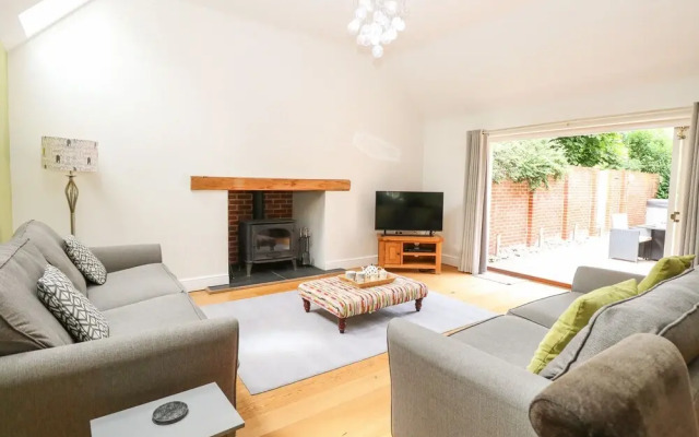Oak Tree Lodge