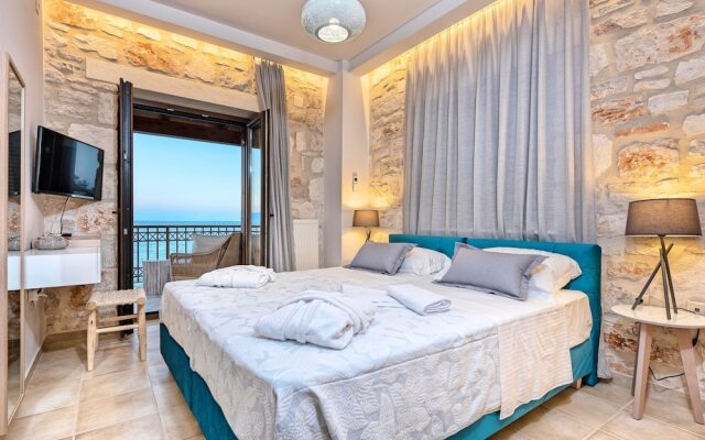 Luxurious Villa With Private Beach in Psarou Greece