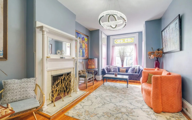 Historic Georgetown Townhome: Walkable Location!