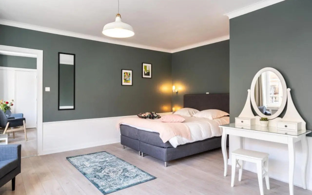 The Rose Suites