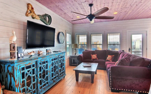 Purple Pelican - 4 Br home