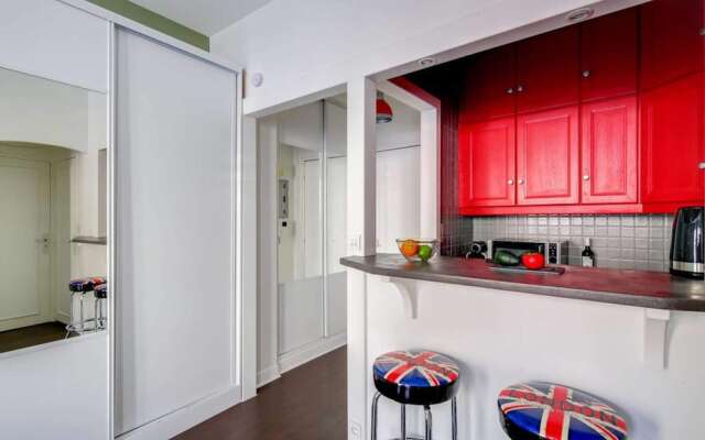 Spacious Studio in Marais