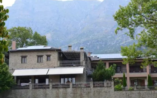 Etheres Tzoumerkon Mountain Resort