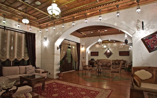 Le Petit Manoir Hotel
