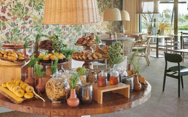 Emporda Golf Hotel And Spa