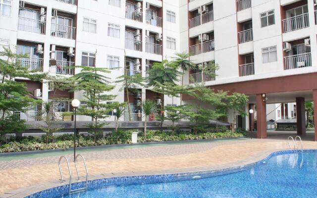 RedDoorz Apartment @ Serpong Green View