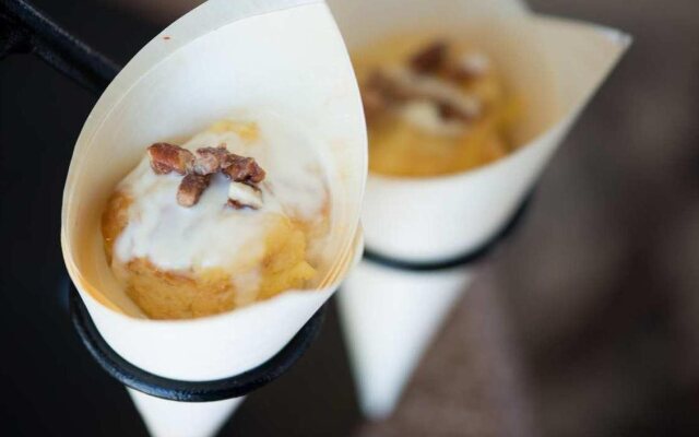 Embassy Suites by Hilton Alexandria Old Town