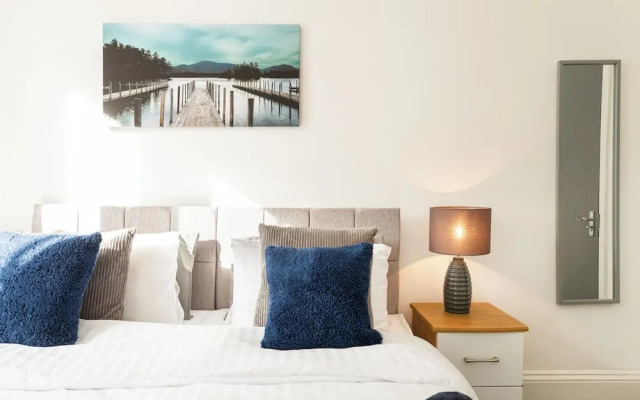 Stunning 5-bed Maisonette in Bristol