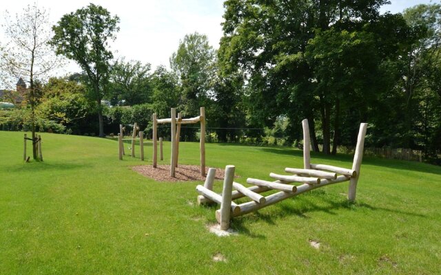 Upscale Mansion In Kluisbergen With Sauna And Terrace