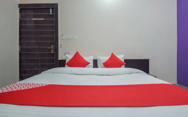 Oyo 29879 Hotel Midtown