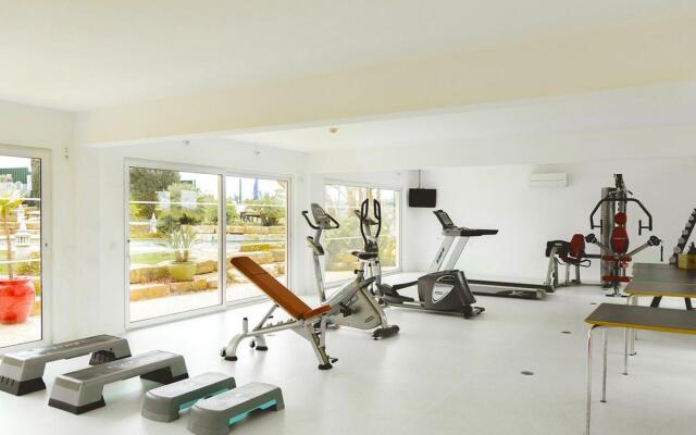 Monte Doiro Refugio Design