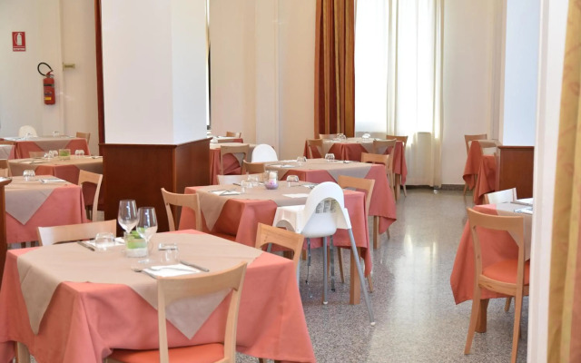 Hotel Excelsior