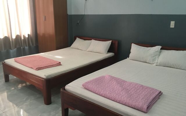 Ngoc Son by OYO Rooms