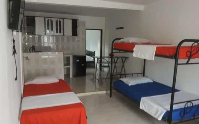 Aparta Hotel El Bosque zz