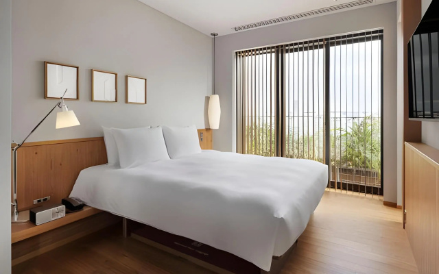 Southwest Grand Hotel – Guest Rooms – Naha