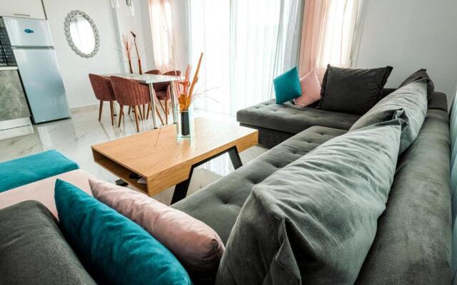 Design Suites Efharis (Brusco)