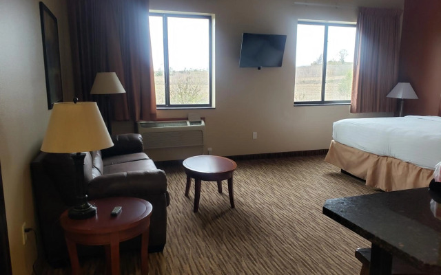 Cobblestone Inn & Suites - Newton