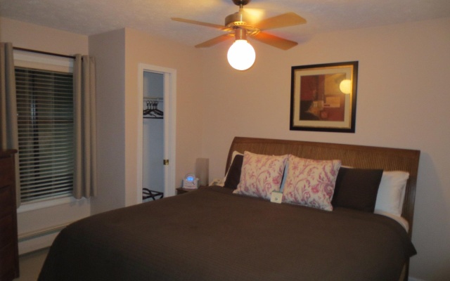 Pointes North Inn