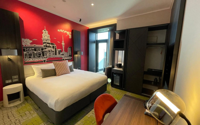Mercure Auckland Queen Street