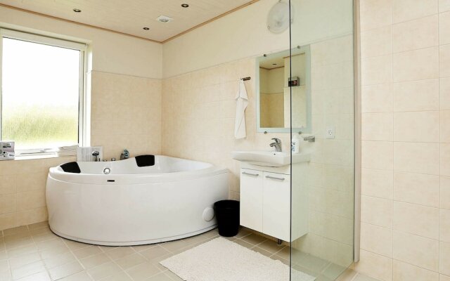 Comfortable Holiday Home in Hundested With Jacuzzi