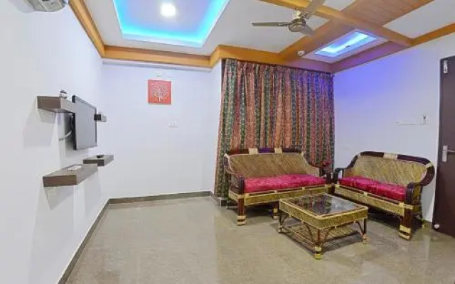 Chola Inn
