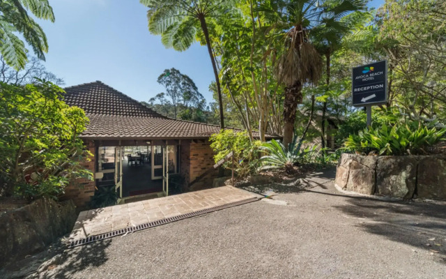 Avoca Beach Hotel