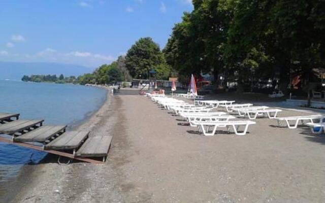 Kire Apartments
